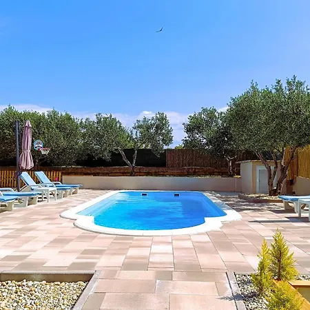 3 Bedroom Gorgeous In
